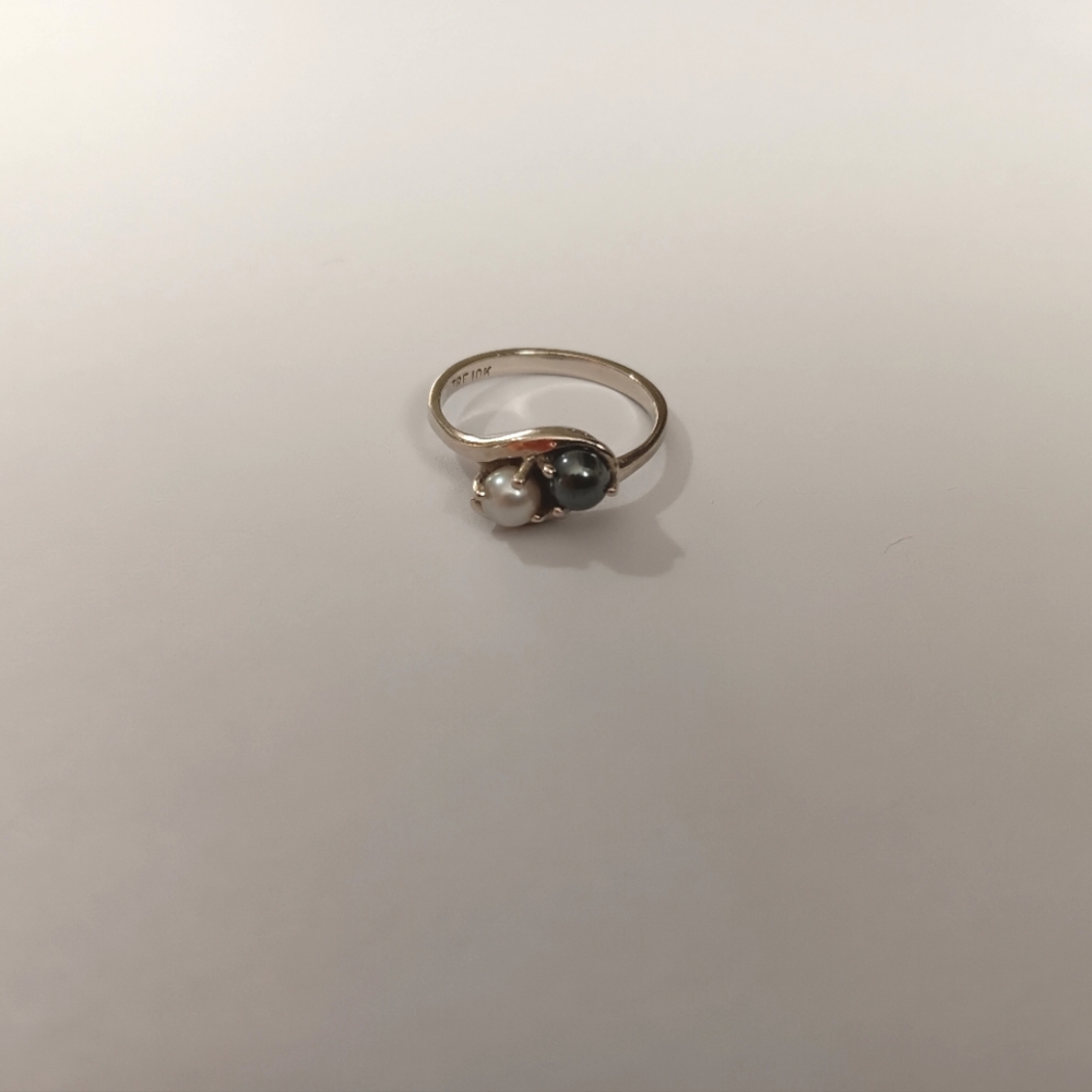 10K Solid White Gold Pearl Ring Size 5.25